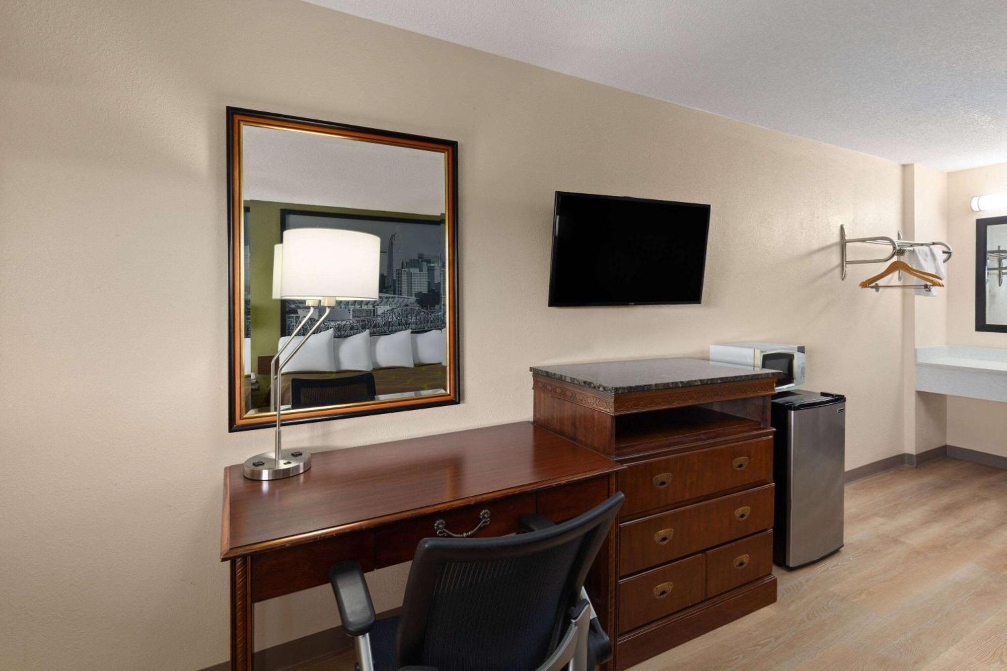 Super 8 By Wyndham Fort Mitchell Cincinnati Area Exterior foto